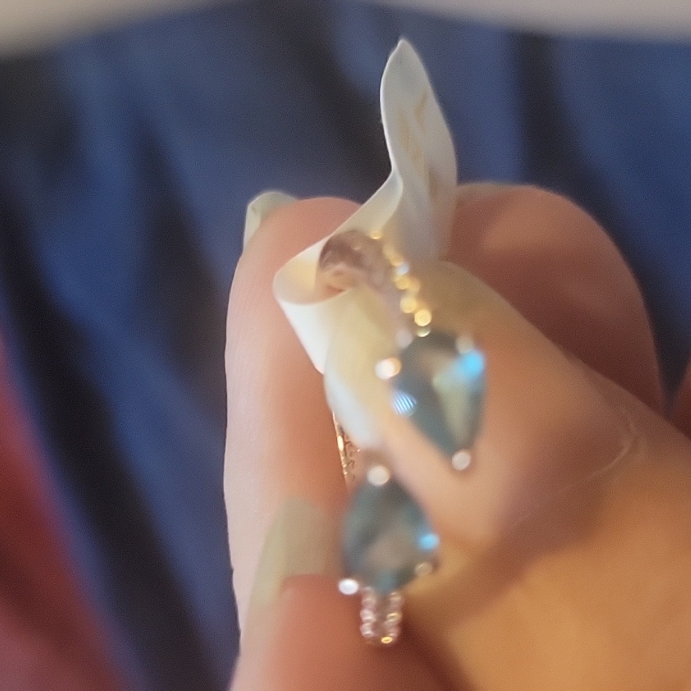 Lab Created Pariba Topaz ring Size 7